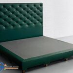 Tempat Tidur Kulit Minimalis Ala Hotel